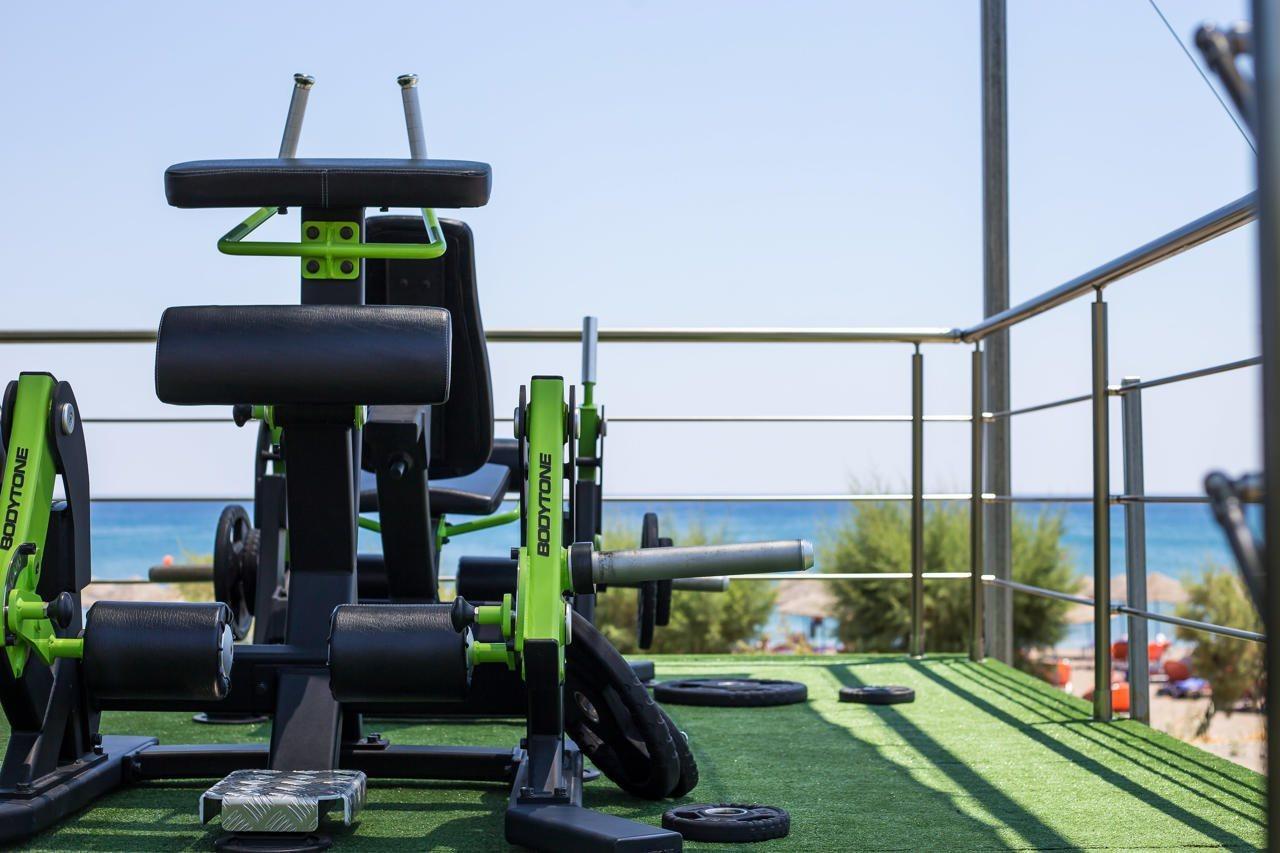 Pegasos Deluxe Beach Hotel Faliraki Eksteriør billede Bodytone equipment