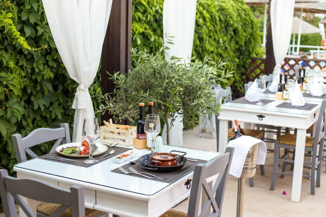 Pegasos Deluxe Beach Hotel Faliraki Eksteriør billede Restaurant in Spain